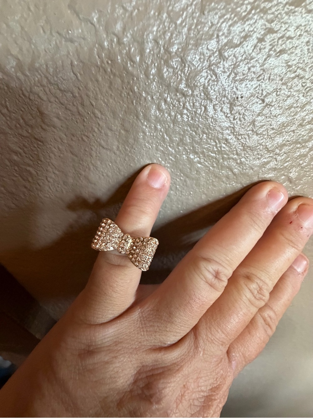 Sparkling Bow statement Ring